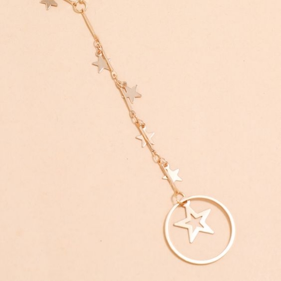 Beautiful golden star necklace - Picture 4 of 4